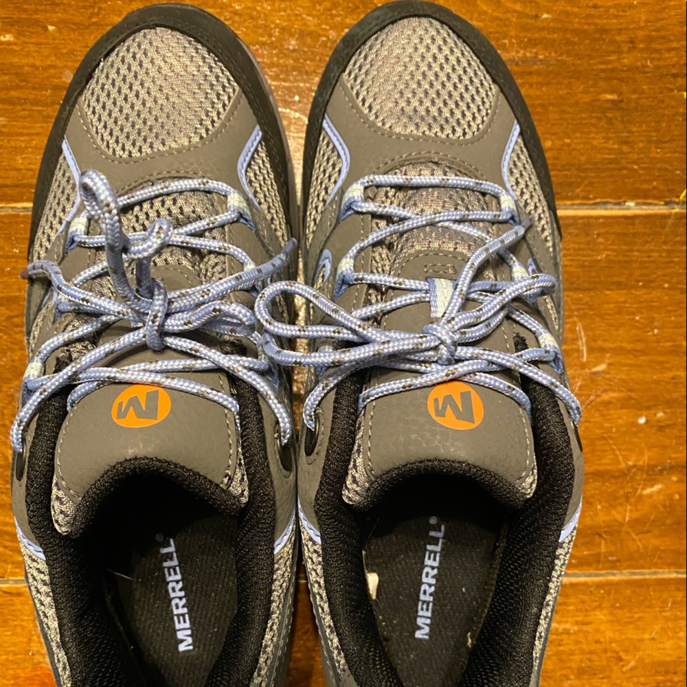 Women’s Merrell hiking sneakers size 5